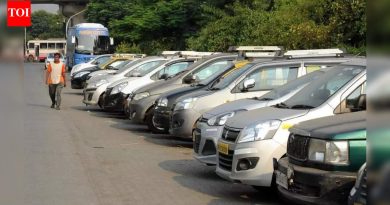 टॅक्सीवाल्यांनी जादा पैसे मागितल्याने पुण्यातील एसी प्रवाशांना ‘शॉक’