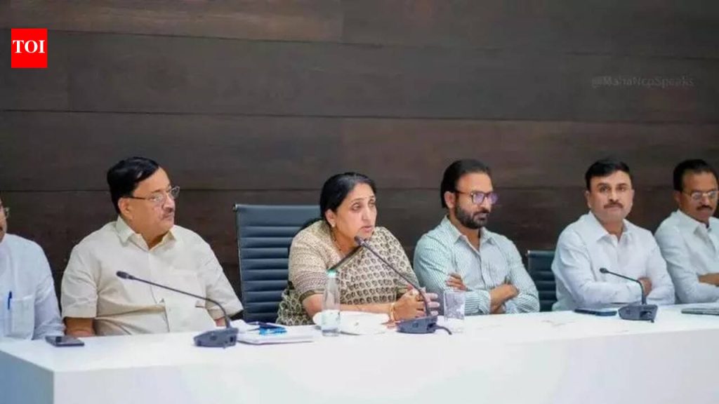 भविष्यात NCP (SP) सोबत काम करेल, असे जुन्नर NCP युनिट सुनेत्रा यांना सांगतात