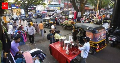 PMC च्या काळ्या यादीत टाकण्याच्या निर्णयाला फेरीवाल्यांचा विरोध, व्हेंडिंग कमिटीच्या बैठकीची मागणी