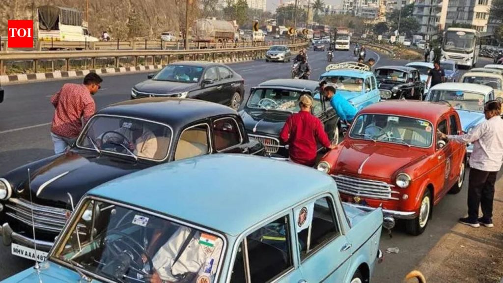 विंटेज फियाट रॅली निसर्गरम्य घाटमार्गे महाबळेश्वरला निघाली