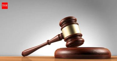 10 वर्षे तुरुंगात घालवल्यानंतर पत्नीच्या हत्येप्रकरणी कॅब चालकाची निर्दोष मुक्तता